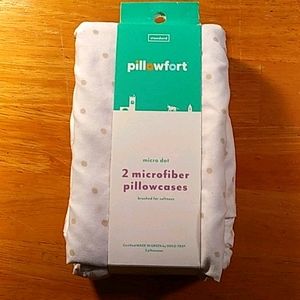 Pillowfort 2 microfiber pillowcases